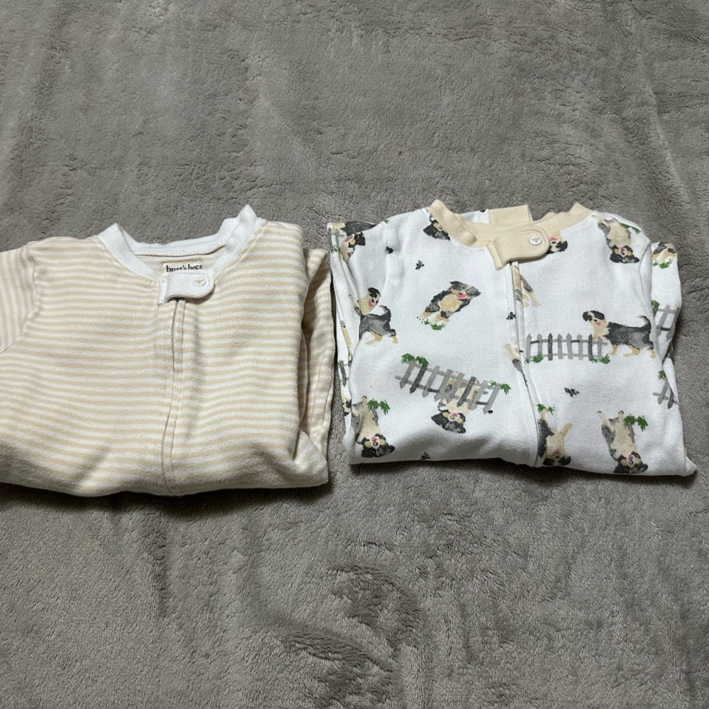 Burt's Bees Cream and White Footies One Pieces - Picture 7 of 9